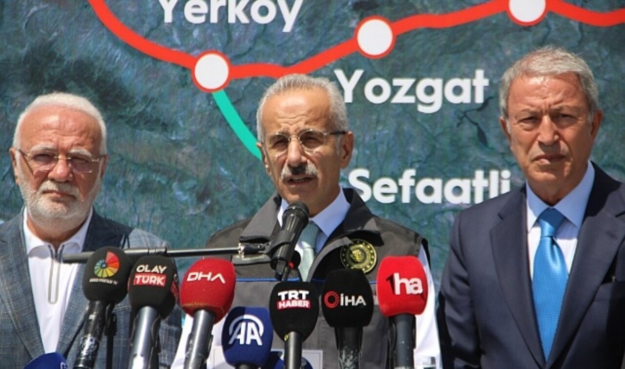 Ankara-Kayseri arası mesafe artık 1 saat 45 dakika