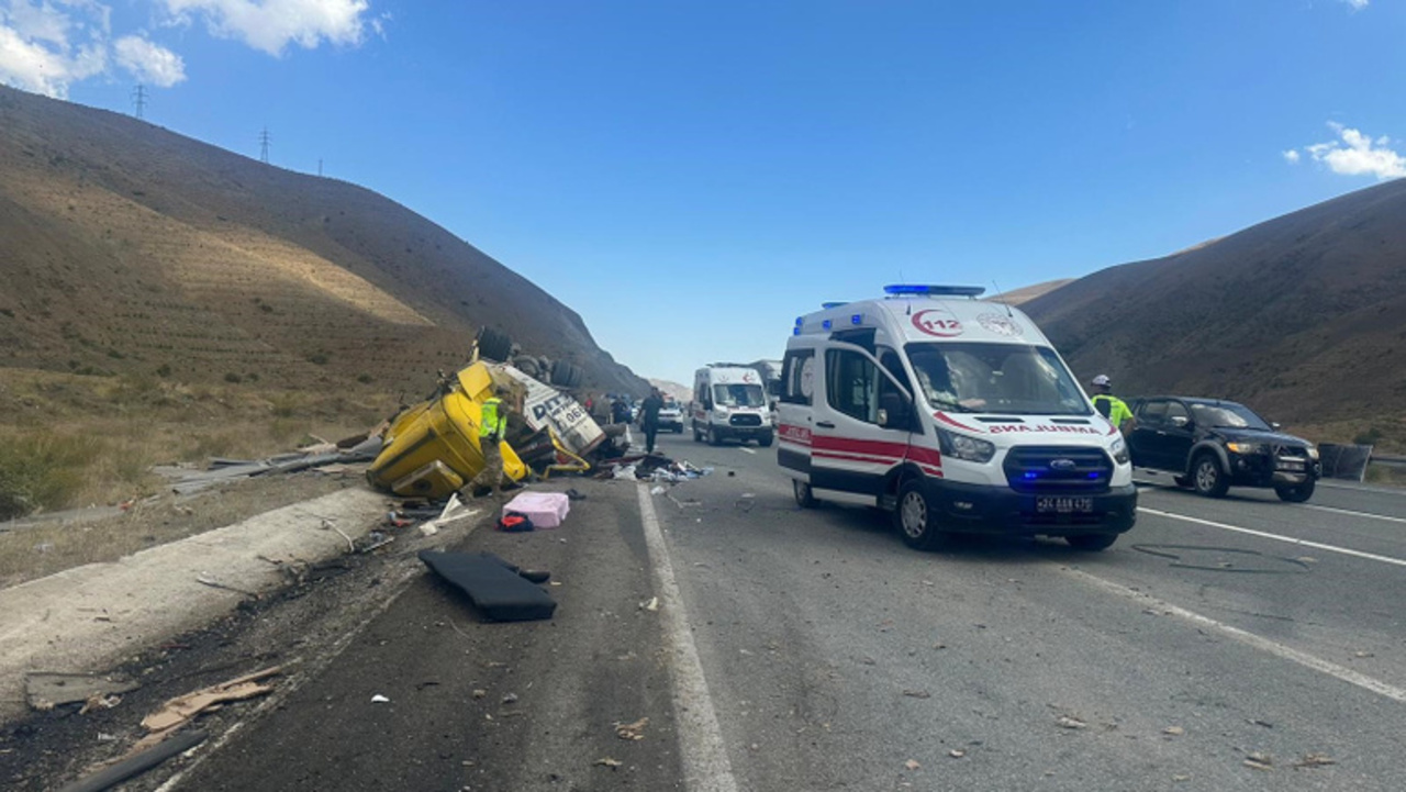 Erzincan ve Yozgat'taki kazalarda 7 kişi öldü, 5 kişi yaralandı - Resim : 2