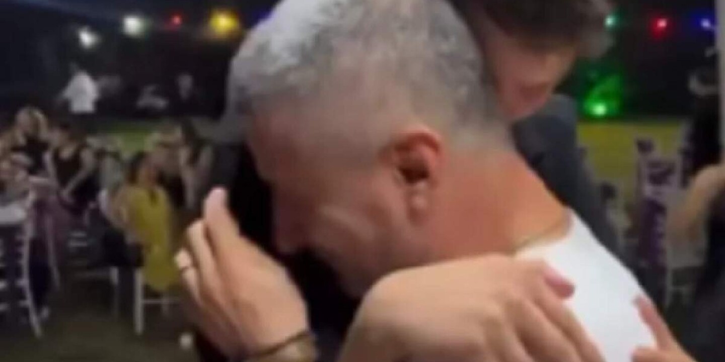 ebrar karakurt babasının düğününde