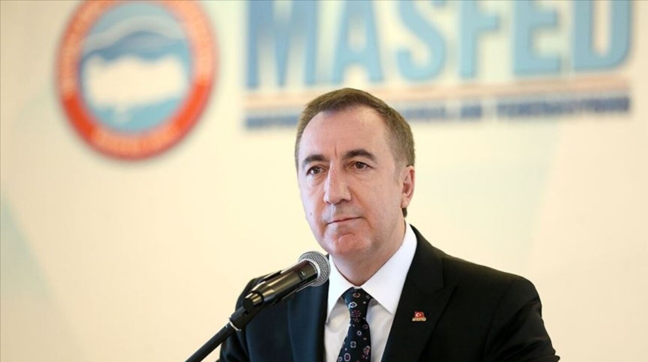 Galericiler ve noterleri karşı karşıya getiren 'yeterlilik belgesi'