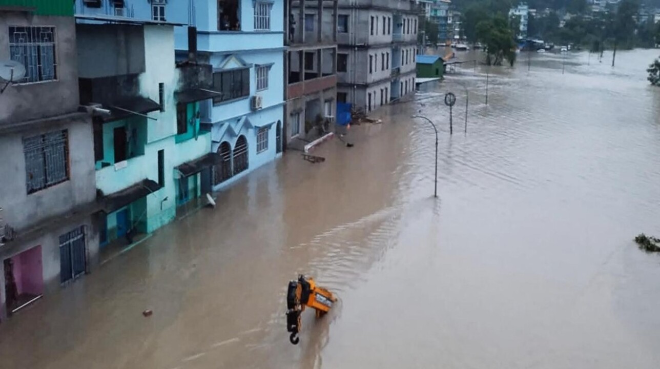 Hindistan'daki şiddetli yağışlarda 10 kişi öldü