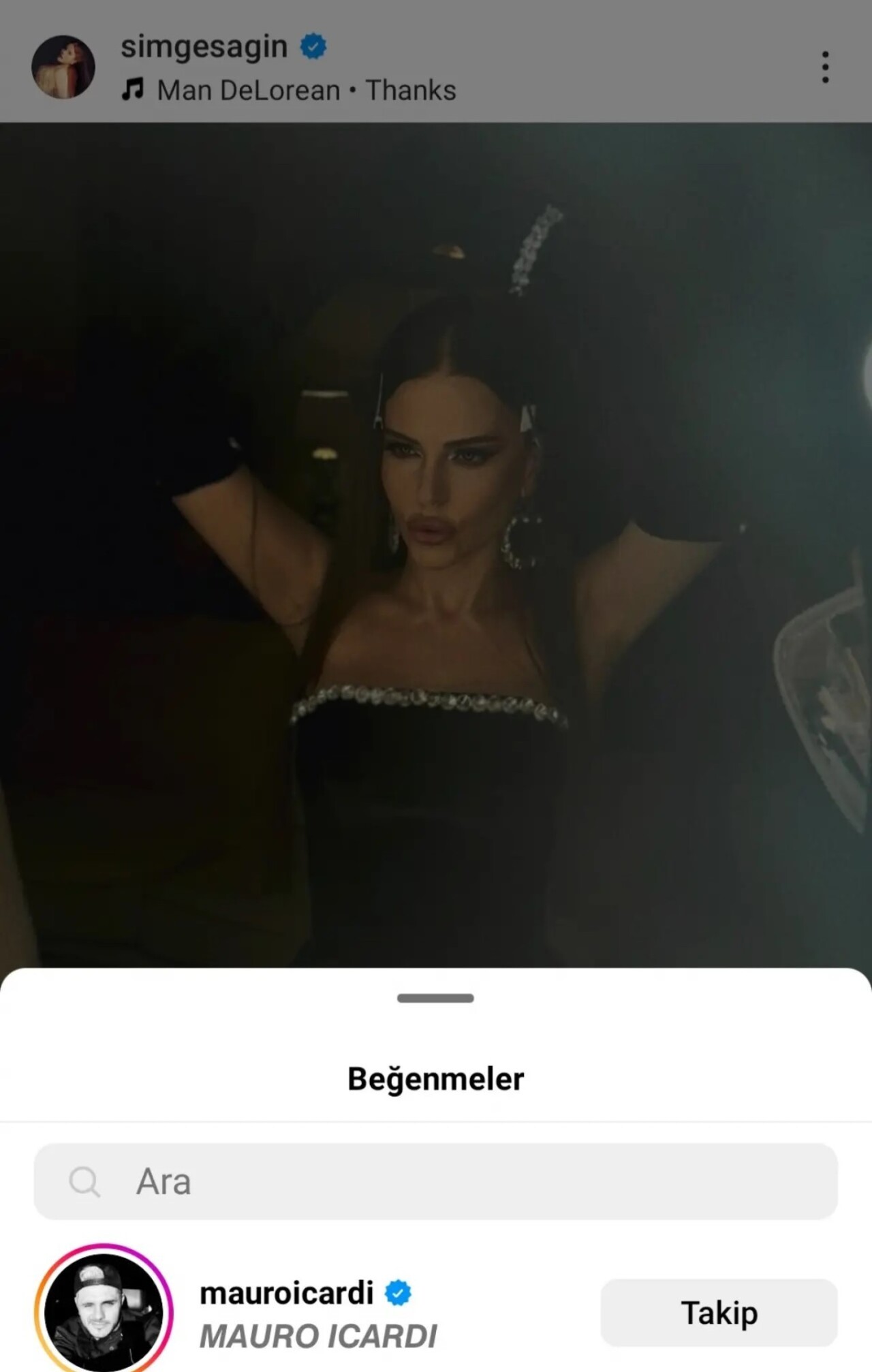 Simge Sağın'ın yılbaşı paylaşımına Icardi'den kalpli beğeni