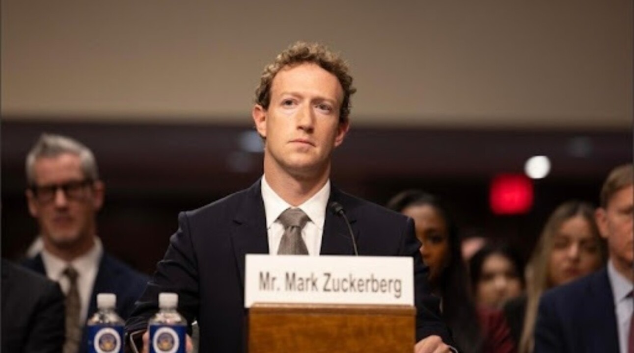 Zuckerberg'den WhatsApp kullanıcılarına şok açıklama Mesajlarınızı CIA okuyabilir!
